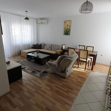 Kasumi Apartment Pristina Kültér fotó